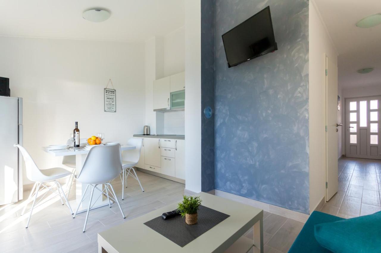Apartments Didi Omisalj ภายนอก รูปภาพ